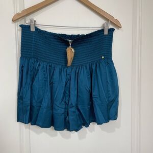 NWT Natural Life teal/turquoise smocked waist flowy shorts size Large/XL